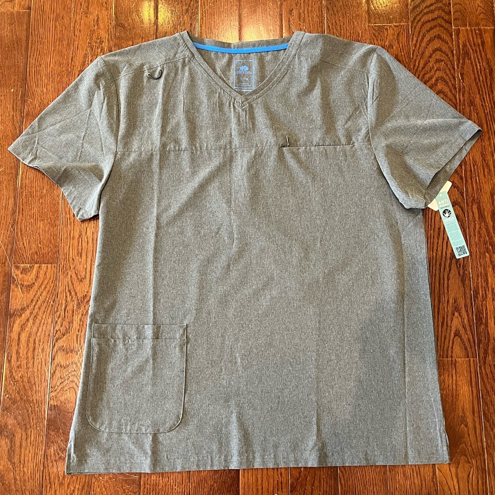 Women’s medical scrubs shirt. NWT